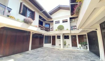 Casa em condomínio fechado com 3 quartos à venda na Alcides Lahm de Andrade, 1, Sagrada Família, Caxias do Sul por R$ 640.000
