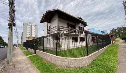 Casa com 4 quartos à venda na Rua Araranguá, 475, Vila Verde, Caxias do Sul por R$ 1.380.000