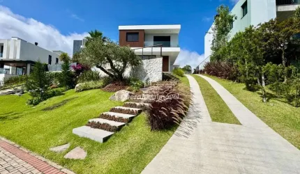 Casa em condomínio fechado com 4 quartos à venda na Estrada Vereador Ary Antônio Bergozza, 2059, Nossa Senhora da Saúde, Caxias do Sul por R$ 4.200.000