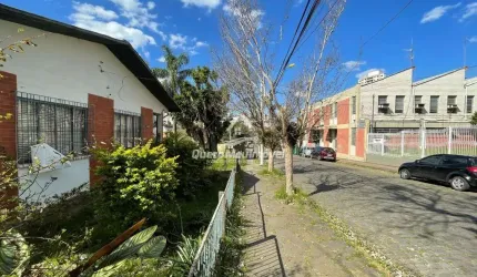 Terreno à venda na Rua Pedro More, 243, Pio X, Caxias do Sul por R$ 1.400.000