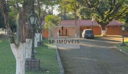 Haras à venda, em terreno de 4 alqueires, 40 baias, em Araçoiaba da Serra.