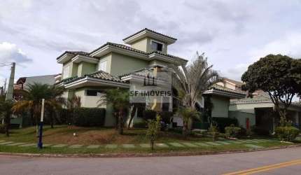 Belíssimo sobrado à venda, de esquina, 3 suítes, Granja Olga 3