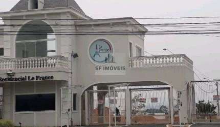 Excelente casa térrea de 181m², para venda/locação no Condomínio Le France