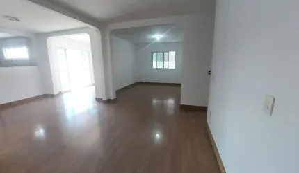 Casa À Venda Com 03 Quartos 203 M² Em Tribobó São Gonçalo/RJ