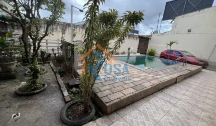 Casa à venda 03 quartos, piscina no Centro de São Gonçalo/RJ.