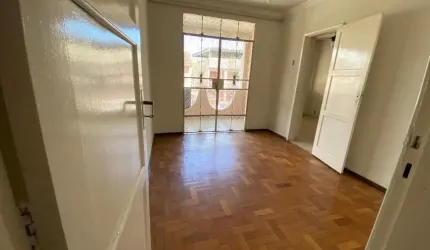 Linda Casa com 04 Quartos  em Nova Cidade São Gonçalo/RJ.