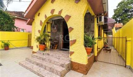 Casa para Venda - 148m², 2 dormitórios, 1 vaga - Partenon