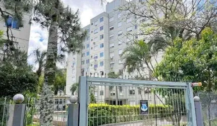 Apartamento em Porto Alegre, no bairro Tristeza, com 2 dormitório(s), e 2 banheiros, à venda.