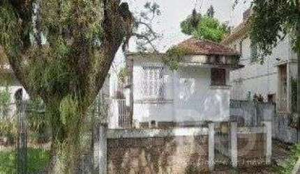 Casa para Venda - 330m², 3 dormitórios, 3 vagas - Petrópolis