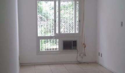 Apartamento para Venda - 72m², 2 dormitórios, 1 vaga - Petrópolis
