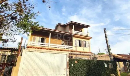 Casa para Venda - 250m², 3 dormitórios, sendo 1 suites, 2 vagas - Ipanema