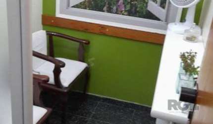 Conjunto/Sala Bairro petrópolis.