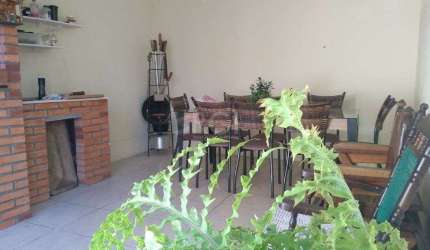 Casa no Centro de Gravatai de 2 dormitórios e vaga