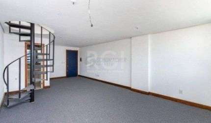 Sala comercial duplex na Av. Carlos Gomes