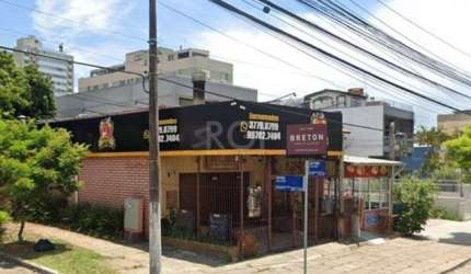 casa comercial junto ao SHOPPING IGUATEMI