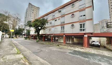 Apartamento em Passo da Areia