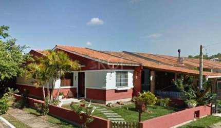 Casa de esquina bairro Hípica - 3 dormitórios