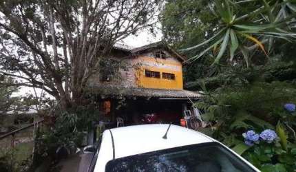 Casa em Porto Alegre, no bairro Vila Conceição, com 1 dormitório(s), e 1 banheiros, à venda.