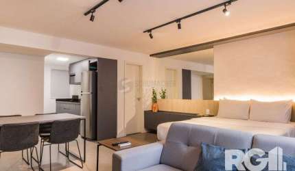 Studio com localização no Centro Histórico de Porto Alegre, uma das ruas mais charmosas e antigas de Porto Alegre.