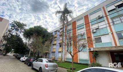 Apartamento à venda no Menino Deus, com 3 quartos (sendo 1 suíte), 3 banheiros, 1 vaga de garagem.- Cód. RP390226