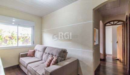Casa para Venda - 72m², 3 dormitórios, Jardim Carvalho