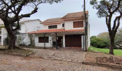 casa, 6 quartos, 1 suíte, 3 vagas, 352,38m2 privativos, bairro Santa Tereza
