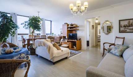 Apartamento à venda no bairro Cristo Redentor em Porto Alegre/RS