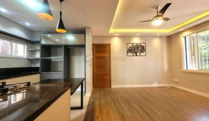 Lindo apartamento 2 dormitórios todo Reformado no Mont Serrat .