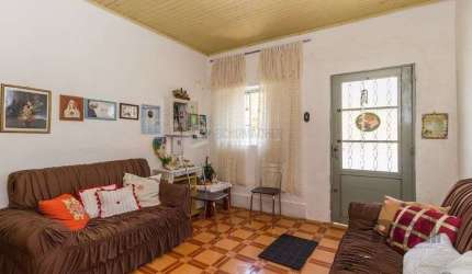 Casa de 127m², bairro menino deus