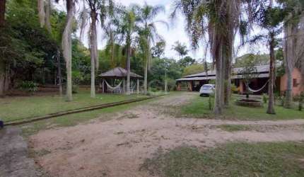 Sitio à venda no Lami, com 2 casas térreas, com 4 quartos cada uma