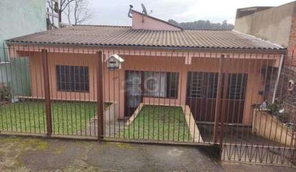 Casa para Venda - 120m², 4 dormitórios, sendo 1 suites, 3 vagas - Freitas