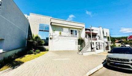 Casa sobrado de 3 dormitórios e 4 vagas