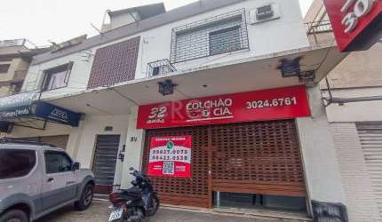 Cobertura para Venda - 230m², 3 dormitórios, 2 vagas - Petrópolis