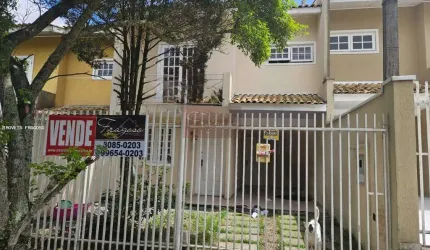 Sobrado para Venda em Curitiba, Xaxim, 3 dormitórios, 1 suíte, 3 banheiros, 3 vagas