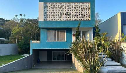 Casa em condomínio fechado com 3 quartos à venda no Aruã, Mogi das Cruzes  por R$ 2.400.000