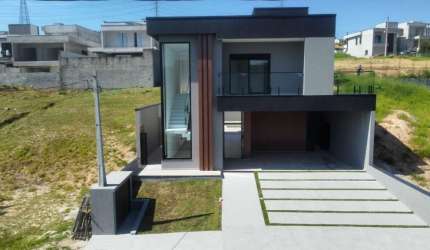 Casa com 3 quartos à venda no Jardim Veneza, Mogi das Cruzes  por R$ 1.800.000