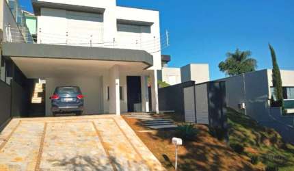 Casa em condomínio fechado com 3 quartos para alugar no Aruã, Mogi das Cruzes , 300 m2 por R$ 6.000