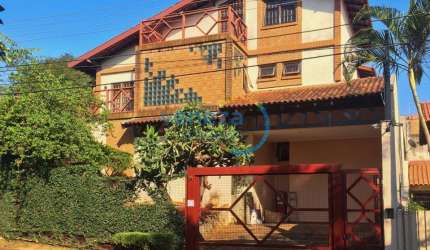 Casa Residencial com 3 quartos  à venda, 385.27 m2 por R$1480000.00  - Champagnat - Londrina/PR