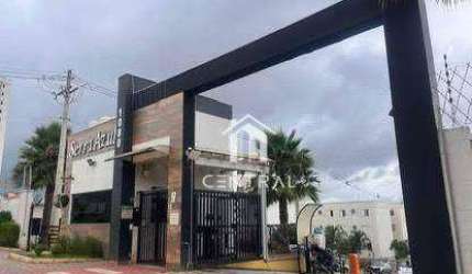 Apartamento com piso laminado