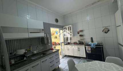 Sobrado com 3 dormitórios à venda, 211 m² por R$ 540.600,00 - Vila Rio - Guarulhos/SP