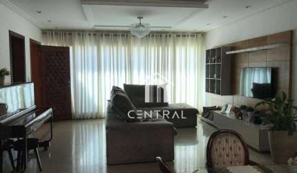 Casa Térrea com 3 dormitórios 3 Suíte Para Locação - Vila Milton - Guarulhos/SP