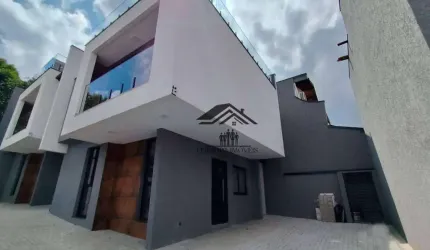 Sobrado com 3 dormitórios à venda, 135 m² por R$ 869.000,00 - Uberaba - Curitiba/PR