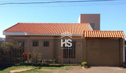 Casa com 3 dormitórios à venda, 227 m² por R$ 900.000,00 - Santa Cruz - Cascavel/PR