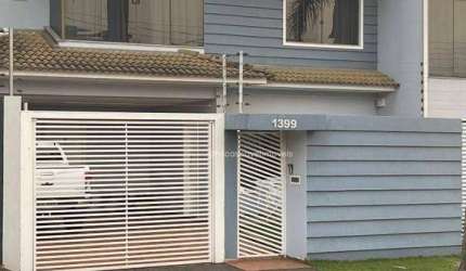 Sobrado com 2 dormitórios e 1 suíte à venda, 159 m² por R$ 990.000,00 - Região do Lago 2 - Cascavel/PR