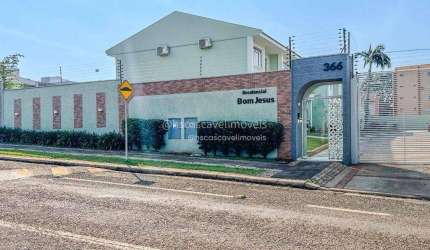 Sobrado com 3 dormitórios à venda, 113 m² por R$ 750.000,00 - Região do Lago 1 - Cascavel/PR