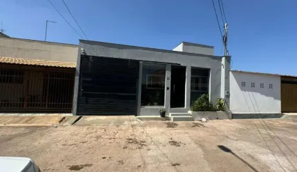 Casa para Venda em Brasília, Ceilândia Sul (Ceilândia), 3 dormitórios, 3 suítes, 1 banheiro, 1 vaga