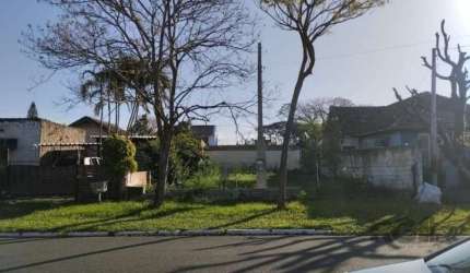 Schumacher Vende, excelente terreno 11,00 X 33,00 com  363,00 m², Ótima localização Rua Carlos Gomes no Bairro Harmonia em canoas, próximo do centro, 1400 Metros do trem, colégio e padaria.&lt;BR&gt;A