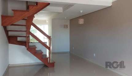 Lindo sobrado muito bem localizado e com uma vista impecável, com 3 dormitórios, todos suítes, junto a suíte do terceiro piso um estar intimo, living 2 ambientes com lavabo, cozinha mobiliada em conce