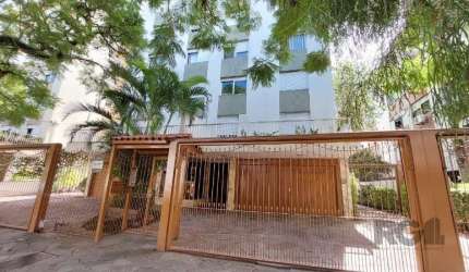 ÚLTIMO ANDAR.&lt;BR&gt;Com 2 dormitórios, 2 banheiros, 1 vaga de garagem. Área privativa de 111m² e área total de 125m². Infraestrutura com elevador, circuito fechado de TV, portaria 24 horas e salão 