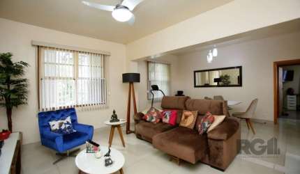 Vendo apto apartamento Garden, 2 dormitórios, com 109,35 m² de área privativa, excelente acabamento, living para 2 ambientes, cozinha, área de serviço. Os dois banheiros com ventilação natural, posiçã